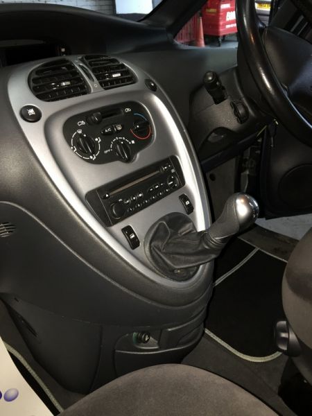 2008 Citroen Xsara Picasso 1.6 HDi VTX 5Dr image 4