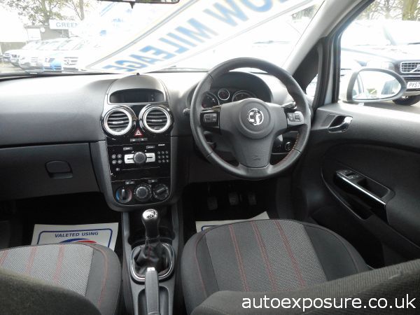 2012 Vauxhall Corsa 1.2 SXi image 4