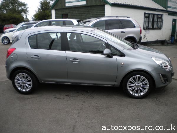 2013 Vauxhall Corsa 1.4 SE image 2