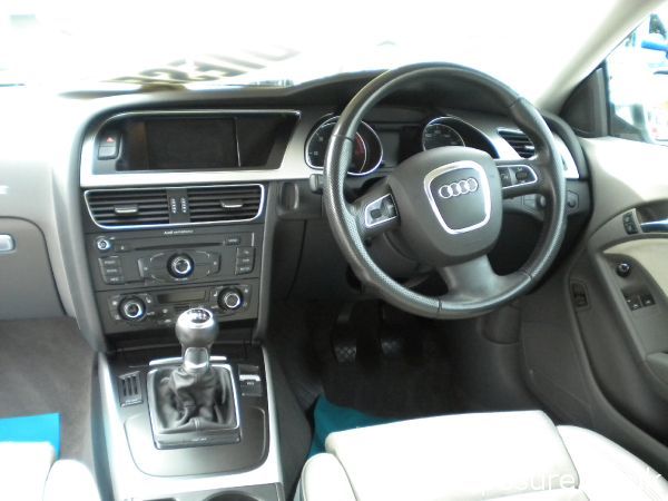 2009 Audi A5 SPORT TDI QUATTRO image 5