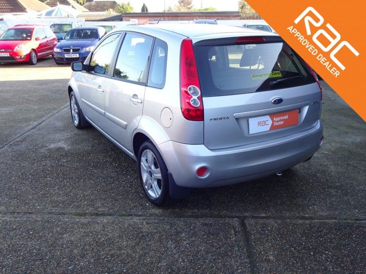 2009 Ford Fiesta 1.25 Zetec 5dr image 3