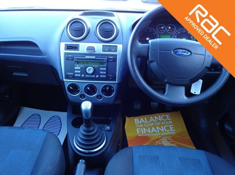 2009 Ford Fiesta 1.25 Zetec 5dr image 4