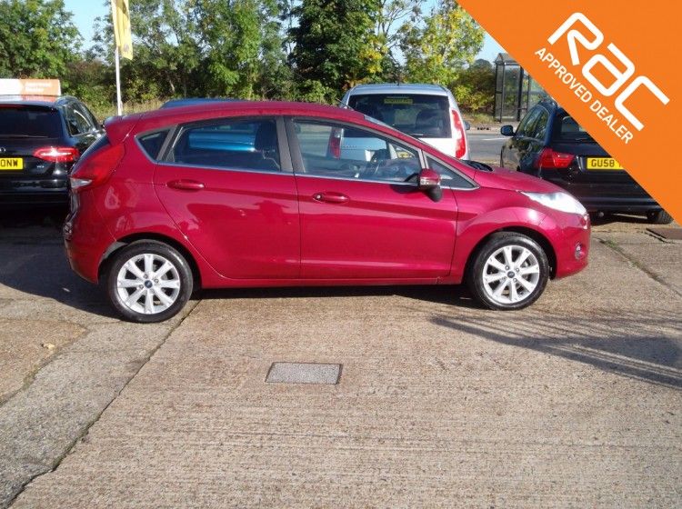 2009 Ford Fiesta 1.4 Zetec 5dr image 2