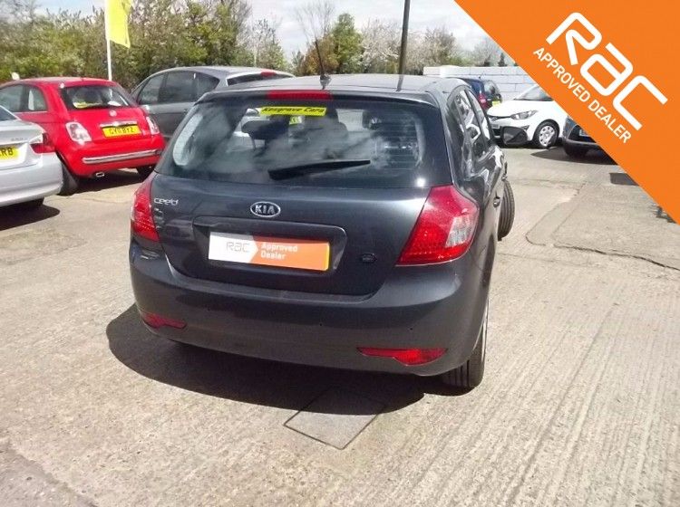 2011 Kia Ceed 1.4 VR-7 5dr image 2