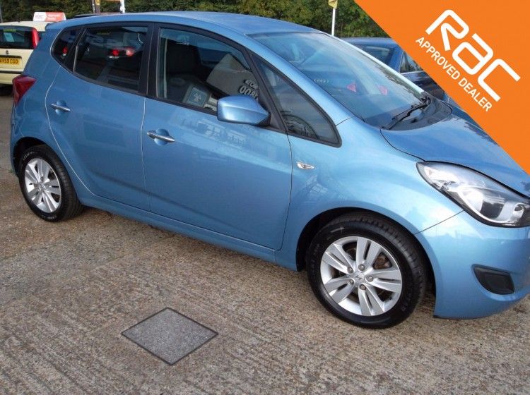 2012 Hyundai IX20 1.6 Active 5dr image 3