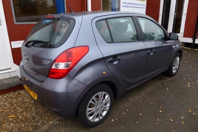2009 HYUNDAI I20 1.2 CLASSIC 5d image 3