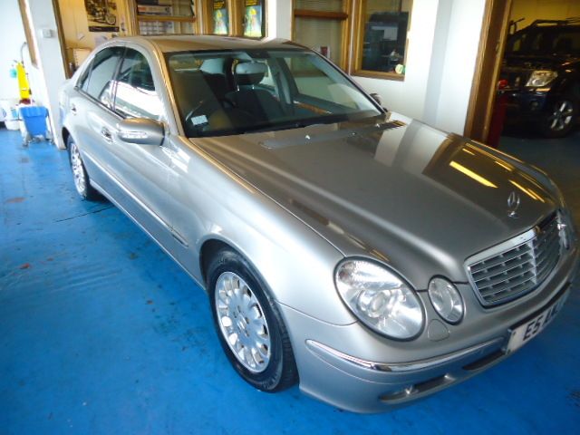 2006 Mercedes E200 Kompressor Elegance image 1