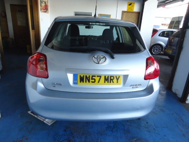 2007 Toyota Auris T3 D-4D image 3