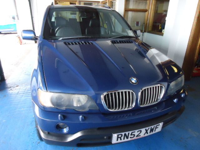 2003 BMW X5 Sport image 2