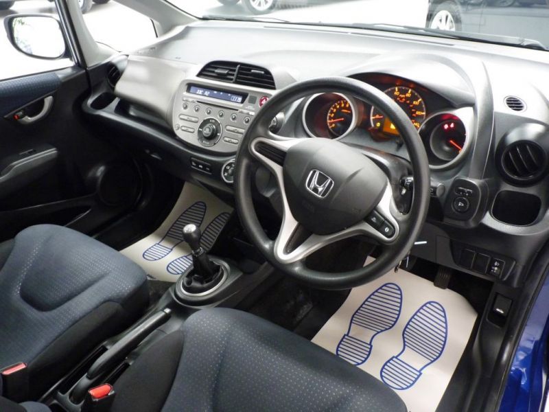 2009 Honda Jazz I-VTEC image 4