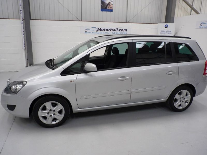 2012 Vauxhall Zafira EXCLUSIV image 2
