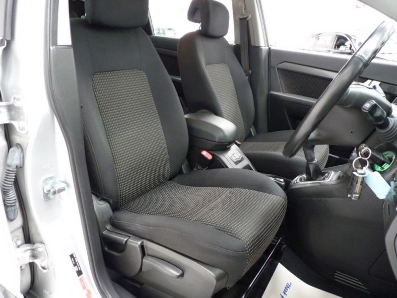 2009 Chevrolet Captiva LT VCDI 4X4 image 5