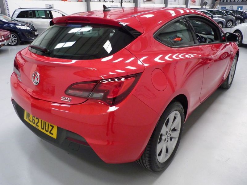 2012 Vauxhall Astra GTC SPORT S/S image 3