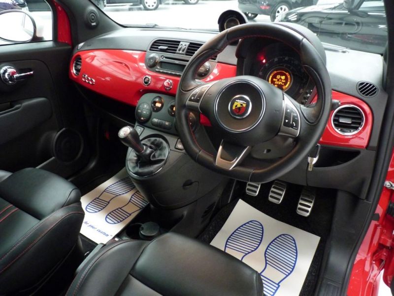 2011 Abarth 500 1.4 T-Jet image 4
