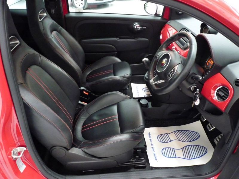 2011 Abarth 500 1.4 T-Jet image 5
