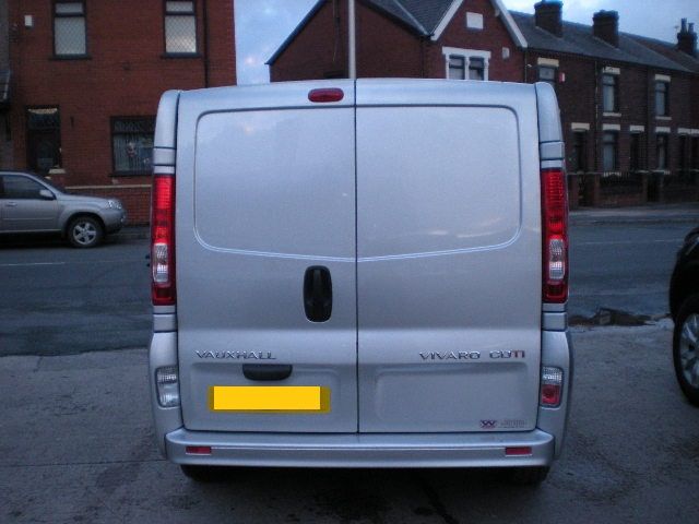 2013 VAUXHALL VIVARO 2.0CDTI image 2