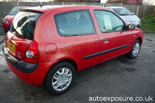 2004 RENAULT CLIO 1.2 16V image 3