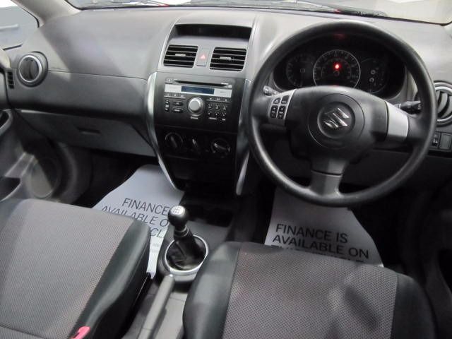2008 SUZUKI SX4 1.6 GL 5d image 4