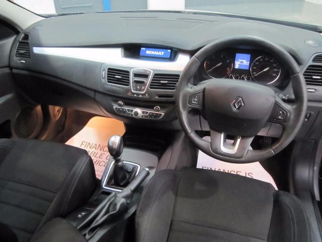 2009 RENAULT LAGUNA 2.0 DCI 3d image 4