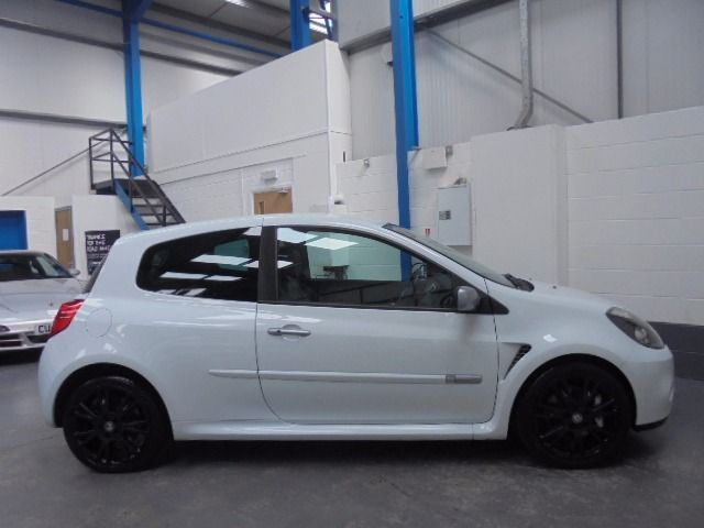 2009 RENAULT CLIO 2.0 RENAULTSPORT LUX 3d image 2