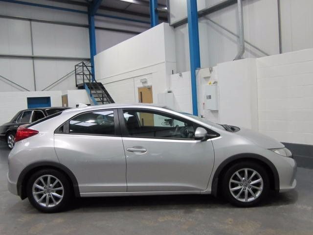 2012 HONDA CIVIC 1.4 I-VTEC SE 5d image 2