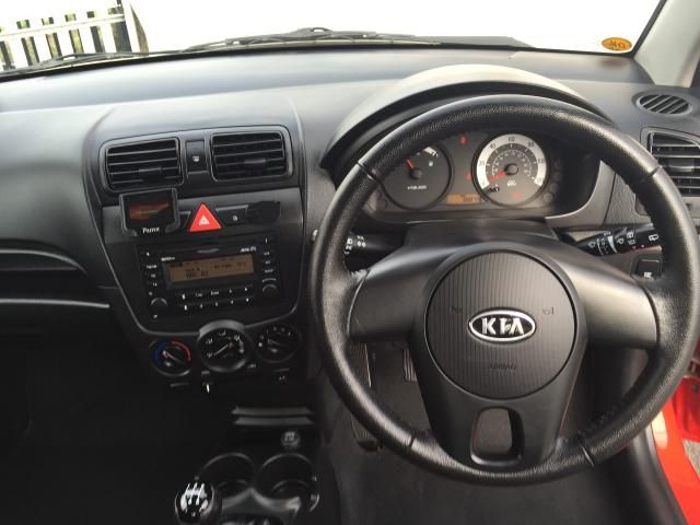 2011 KIA PICANTO 1.0 SPICE 5d image 4