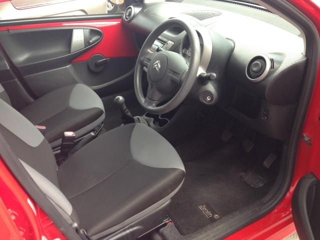 2012 CITROEN C1 1.0 VT 5d image 4