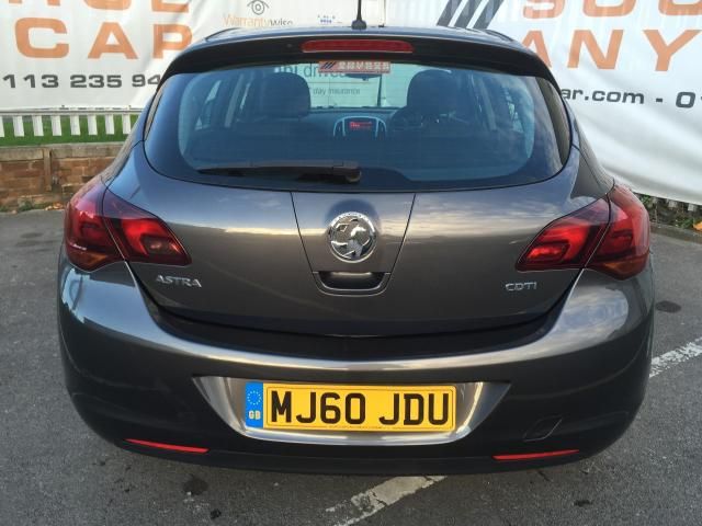 2010 VAUXHALL ASTRA 1.7 SRI CDTI image 3