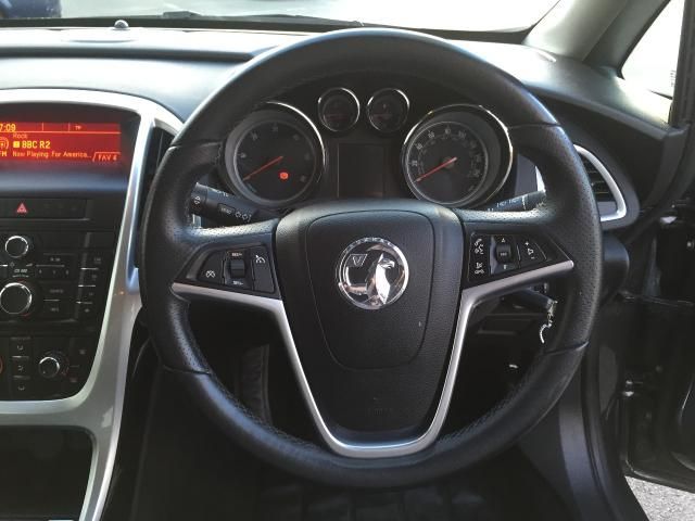 2010 VAUXHALL ASTRA 1.7 SRI CDTI image 4