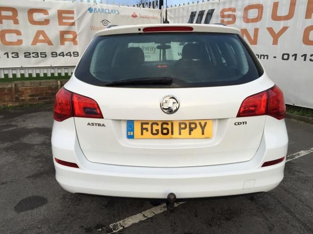 2011 VAUXHALL ASTRA 1.7 ES CDTI image 3