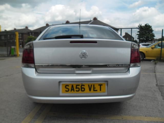 2006 VAUXHALL VECTRA 1.9 CDTI image 3