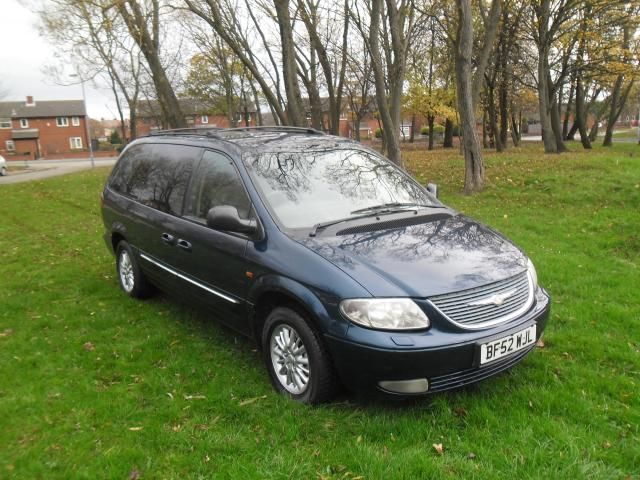 2002 CHRYSLER GRAND VOYAGER 2.5 image 1