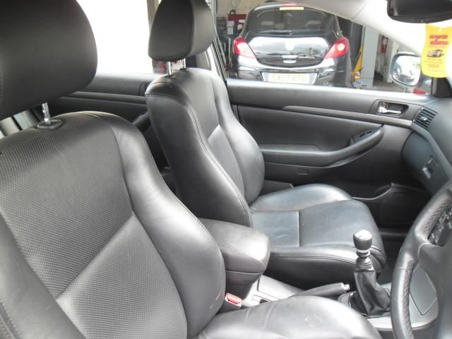 2006 TOYOTA AVENSIS 2.2 T SPIRIT D-4D 5d image 4