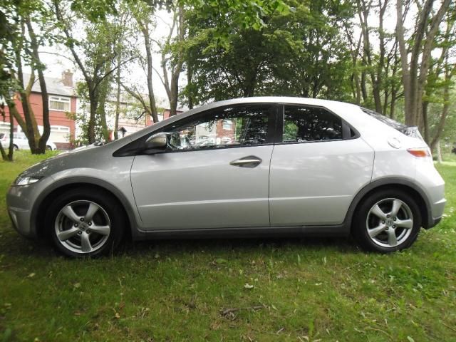 2007 HONDA CIVIC 2.2 ES I-CTDI 5d image 2