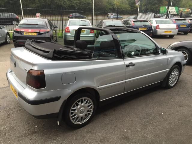 2001 VOLKSWAGEN GOLF 2.0 S 2d image 2