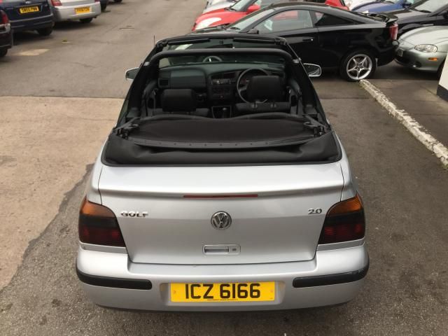 2001 VOLKSWAGEN GOLF 2.0 S 2d image 3