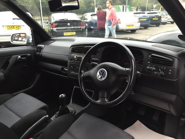 2001 VOLKSWAGEN GOLF 2.0 S 2d image 4