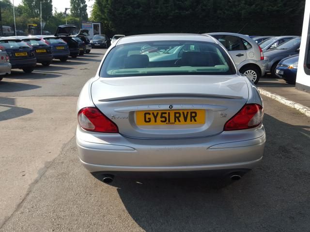 2001 JAGUAR X-TYPE 2.5 V6 SPORT 4d image 2