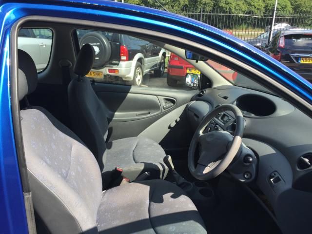 2002 TOYOTA YARIS 1.0 S VVT-I 3d image 5