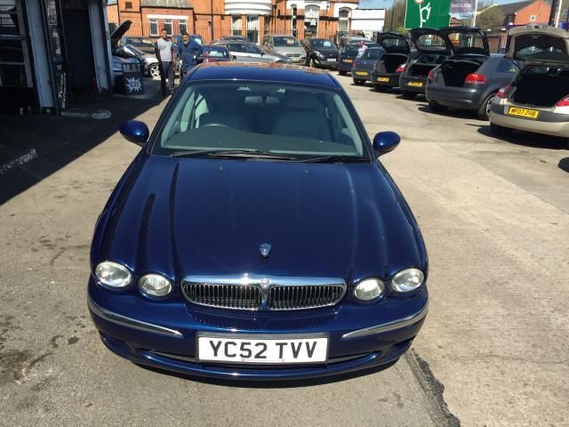 2002 JAGUAR X-TYPE 2.5 V6 SE 4d image 3