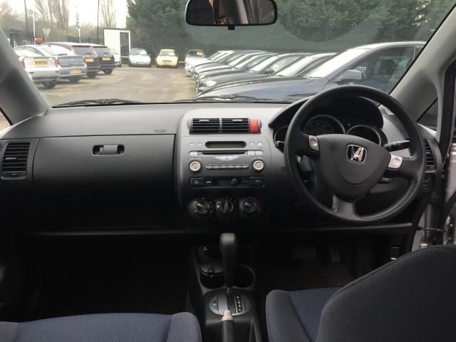 2004 HONDA JAZZ 1.3 DSI SE 5d image 4