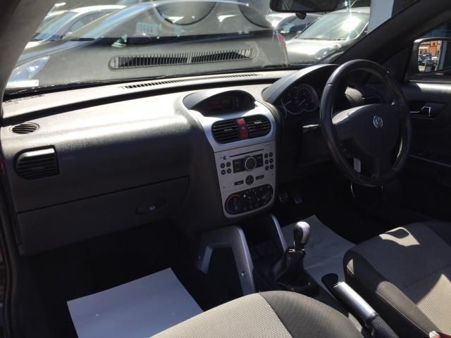 2005 VAUXHALL TIGRA 1.4 SPORT 16V TWINPORT 2d image 4