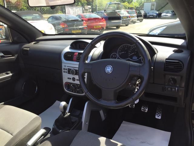 2005 VAUXHALL TIGRA 1.4 SPORT 16V TWINPORT 2d image 5