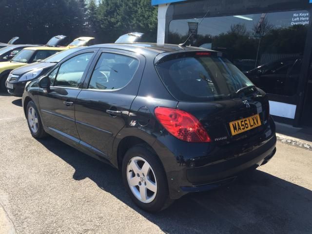 2006 PEUGEOT 207 1.4 SPORT 5d image 3