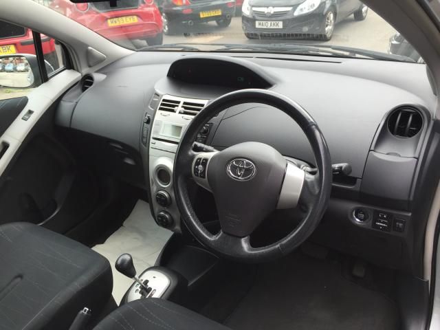 2007 TOYOTA YARIS 1.3 T SPIRIT VVT-I 3d image 4