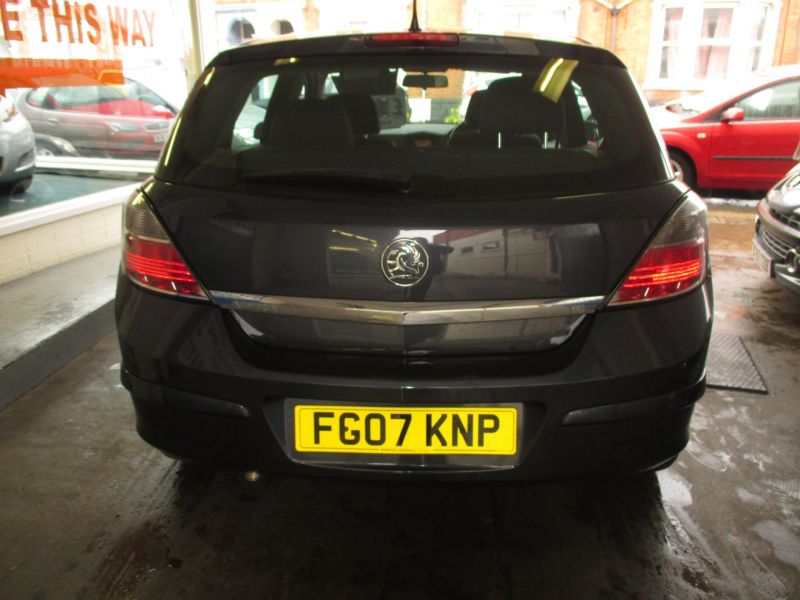 2007 VAUXHALL ASTRA CLUB image 3