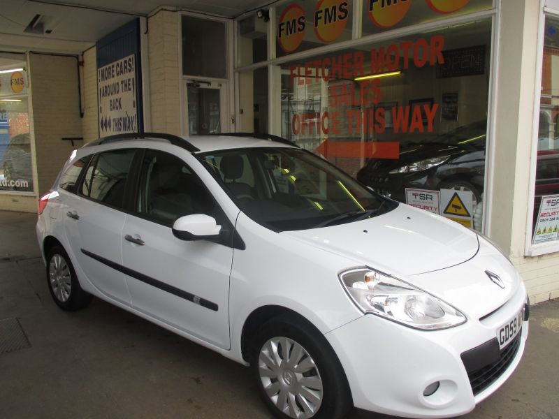 2010 RENAULT CLIO EXPRESSION TCE image 2