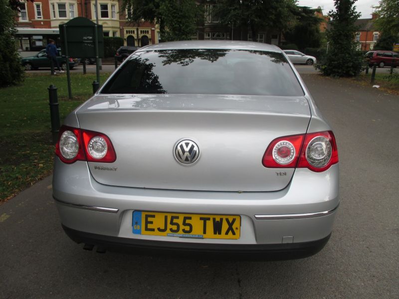 2005 VOLKSWAGEN PASSAT TDI SE image 3
