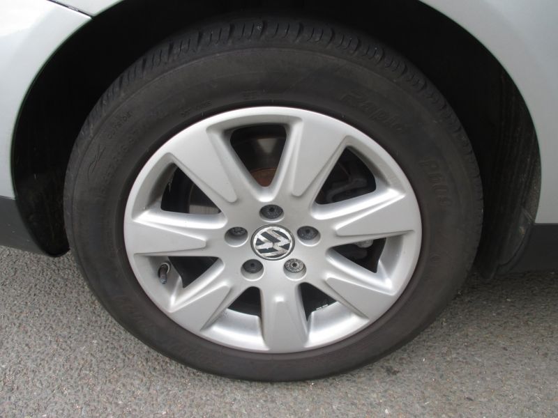 2005 VOLKSWAGEN PASSAT TDI SE image 4