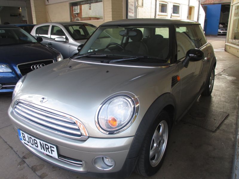 2008 MINI HATCH ONE image 2